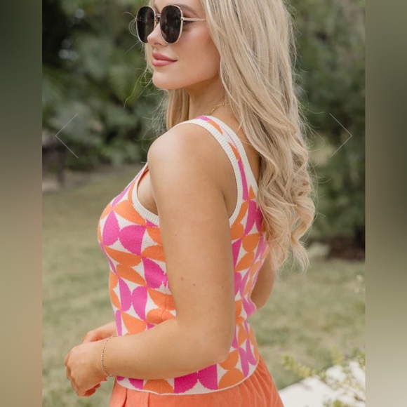 NEW Pink And Orange Sweater Tank Top, Size XS - Picture 4 of 12